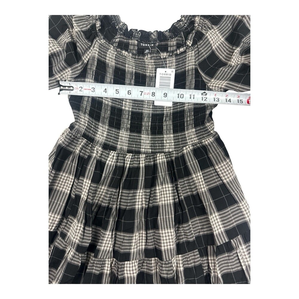 NWT Torrid Plaid Smocked Midi Dress Size 00 M/L Black White Cottagecore - Picture 6 of 7